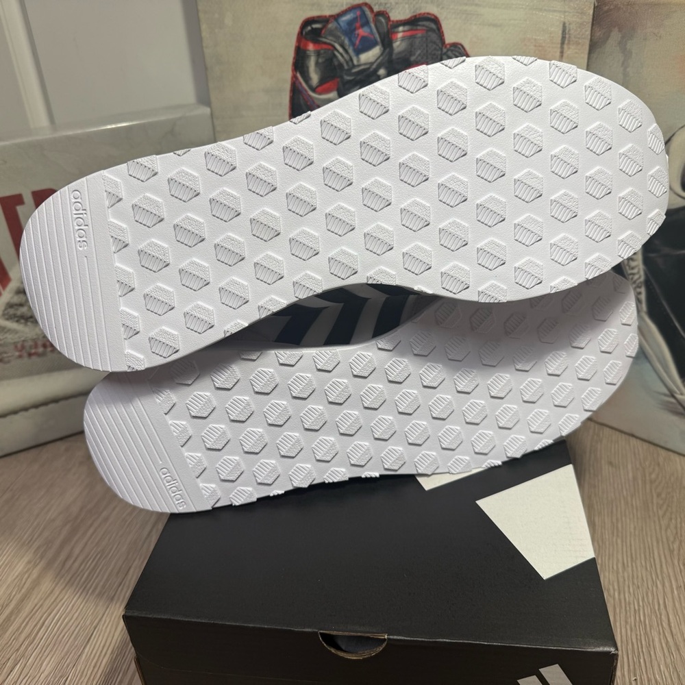 New Adidas Run 60s 2.0 Mens Shoes GX1739 White black Grey Sizes 8.5, 9, 9.5 - 13 - Picture 4 of 11